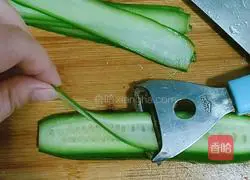 Illustration of making minced meat sandwich 5