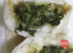 Illustration of how to make noodle, vegetable and meat buns 8