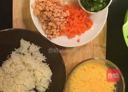 Illustration of how to make Sanding Egg Fried Rice 3