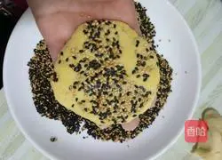 Illustration of how to make sweet sweet potato and sesame cake 8