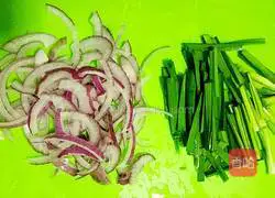 Cantonese style soy sauce fried noodles recipe illustration 3