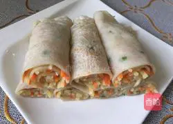 Shredded potatoes Illustration of making pancakes 17