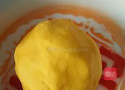 Illustration of how to make double melon buns 3