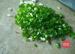 Illustration of how to make dumpling skin pot stickers 3