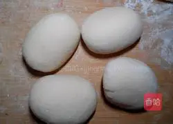 Illustration of how to make surplus steamed buns every year 3