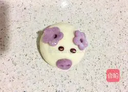 Illustration of how to make piggy steamed buns 9