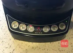 Pork and Chive Pie Recipe Illustration 15