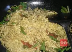 Illustration of steaming noodles 5