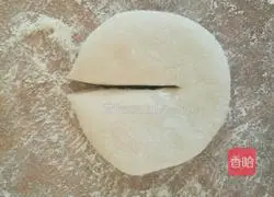 Illustration of how to make fancy bean paste steamed buns 4