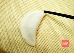 Illustration of making dumplings stuffed with lotus root 11