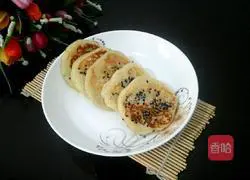 Illustration of how to make homemade potato pancakes 9