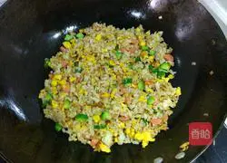 Illustration of how to make fragrant egg fried rice 7