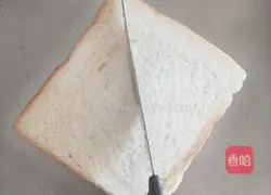 Illustration of making yogurt sandwich 4