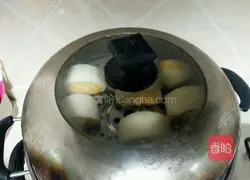 Illustration of how to make two-color steamed buns 13