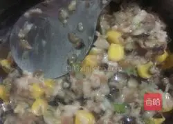 Illustration of how to make sea cucumber, mushroom and corn buns 6