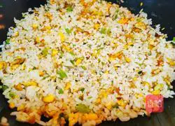 Illustration of how to make fried rice with celery and eggs 14