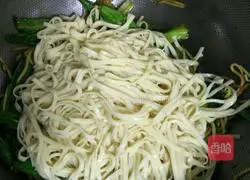 Illustration of how to make fried noodles 5