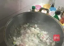 Cucumber, ham and egg fried rice recipe illustration 5