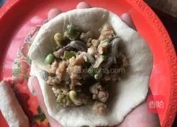 Illustration of how to make lean meat buns 5