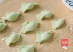 Illustration of how to make chicken wontons 6 