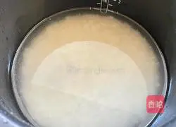 Illustration of sausage braised rice 2