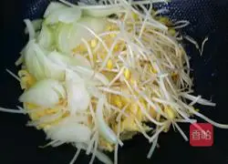 Illustration of how to make fried pancakes 9