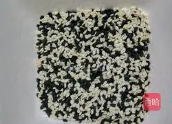 Illustration of how to make pumpkin pancakes with banana filling 4