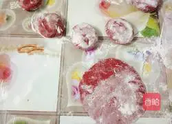 Illustration of how to make rose steamed buns 7