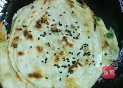 Illustration of how to make dumpling skin version of sesame cakes 8