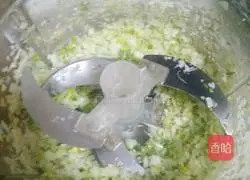 Meat and Mushrooms in Sauce Illustration of how to make stuffed cabbage dumplings 6