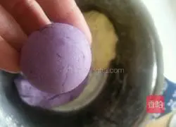 Illustration of how to make two-color glutinous rice balls 7