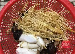 Illustration of how to make mushroom dumplings 1