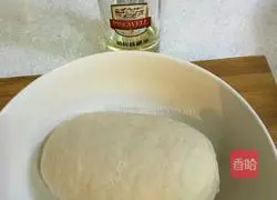 Illustration of how to make beef and leek dumplings 2