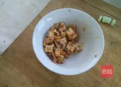 Illustration of how to make beef tendon fried rice 3