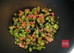 Recipe for cucumber, ham and egg fried rice Illustration 4