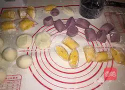 Illustration of how to make colorful hydrangea steamed buns 4