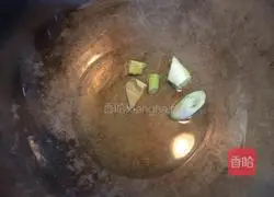 Illustration of how to make fried pancakes 8