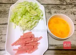 Illustration of how to make fried egg noodles 2