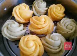 Illustration of how to make rose steamed buns 16