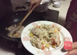 Seafood Fried Rice Recipe Illustration 8