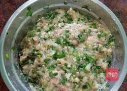 Illustration of how to make cuttlefish wontons 4