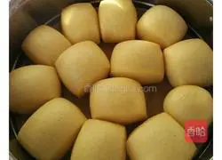 Illustration of how to make cornmeal steamed buns 3