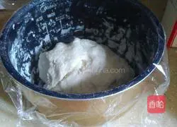 Illustration of how to make milk steamed buns 3