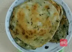 Illustration of how to make scallion pancakes 9
