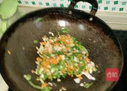 Egg Fried Rice Recipe Illustration 4