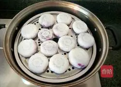 Illustration of how to make crystal steamed cake 9