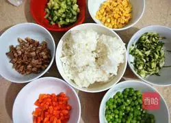 Colored Fried Rice (Simplified Version) Recipe Illustration 1