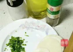 Illustration of how to make scallion pancakes 2