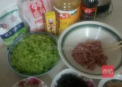 Illustration of how to make fungus and celery buns 4