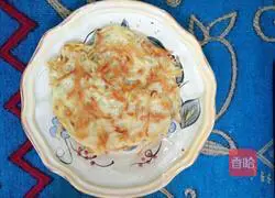 Illustration of how to make potato shredded pancakes 11